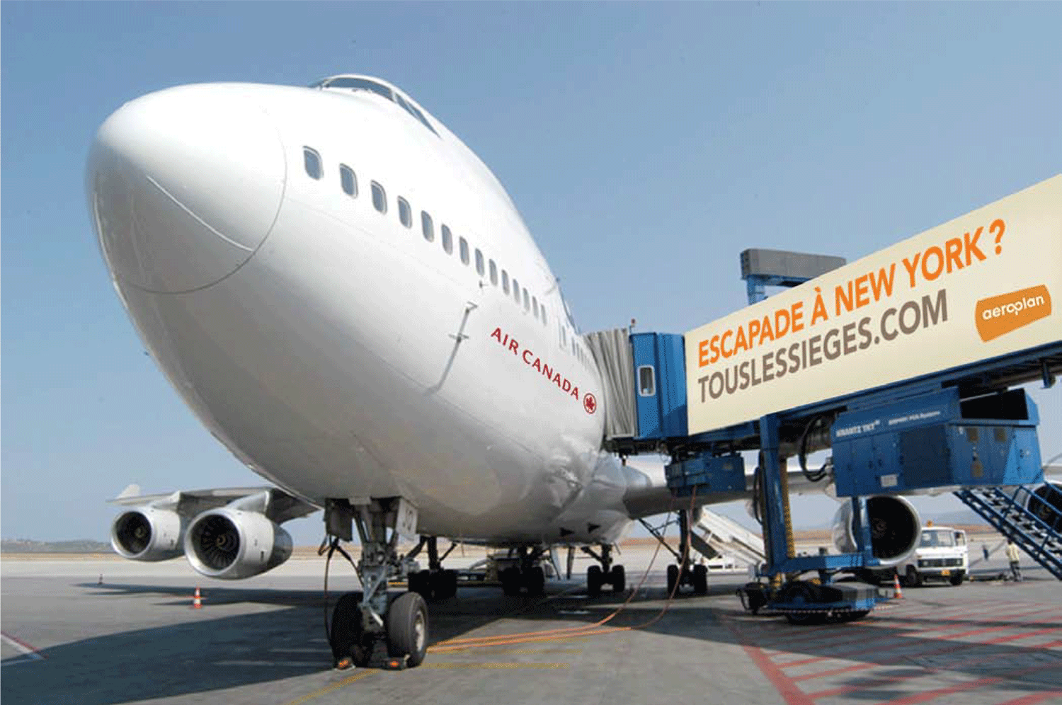 Aeroplan bridge wrap